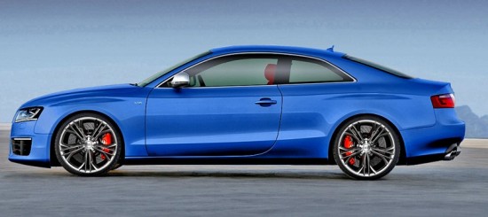 The 2012 Audi RS5 is sculpted 